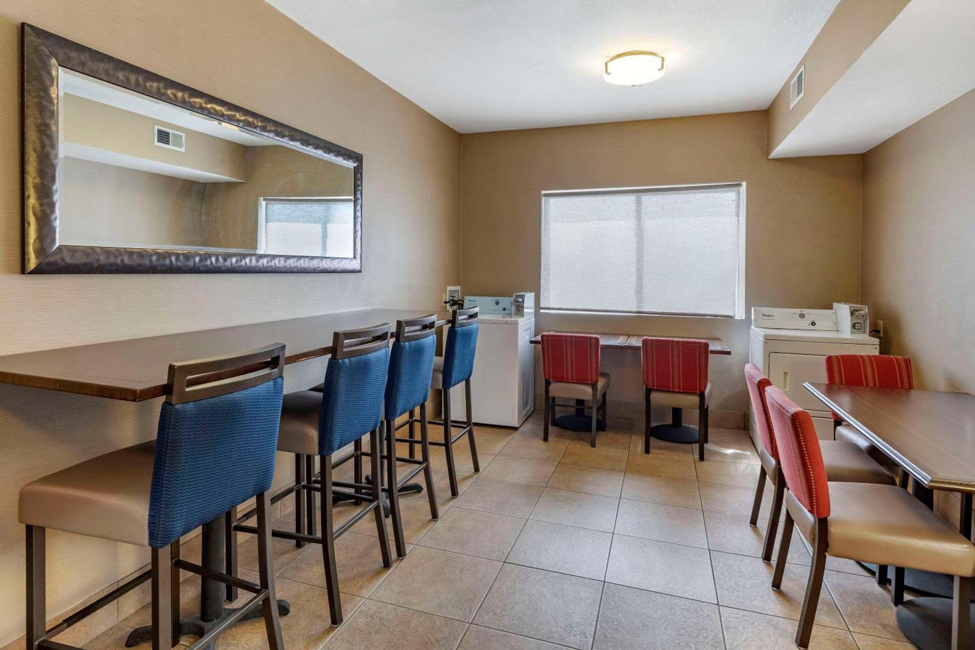 Comfort Inn Denver West Arvada Station Wheat Ridge Ngoại thất bức ảnh