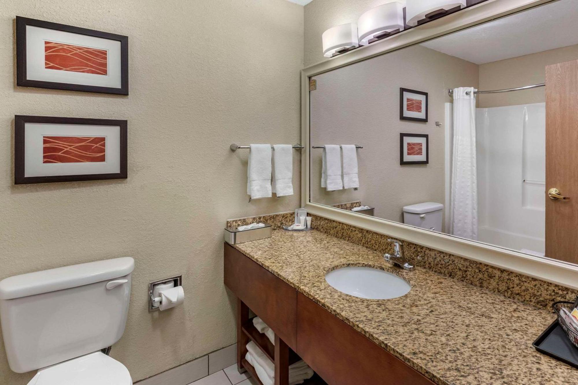Comfort Inn Denver West Arvada Station Wheat Ridge Ngoại thất bức ảnh