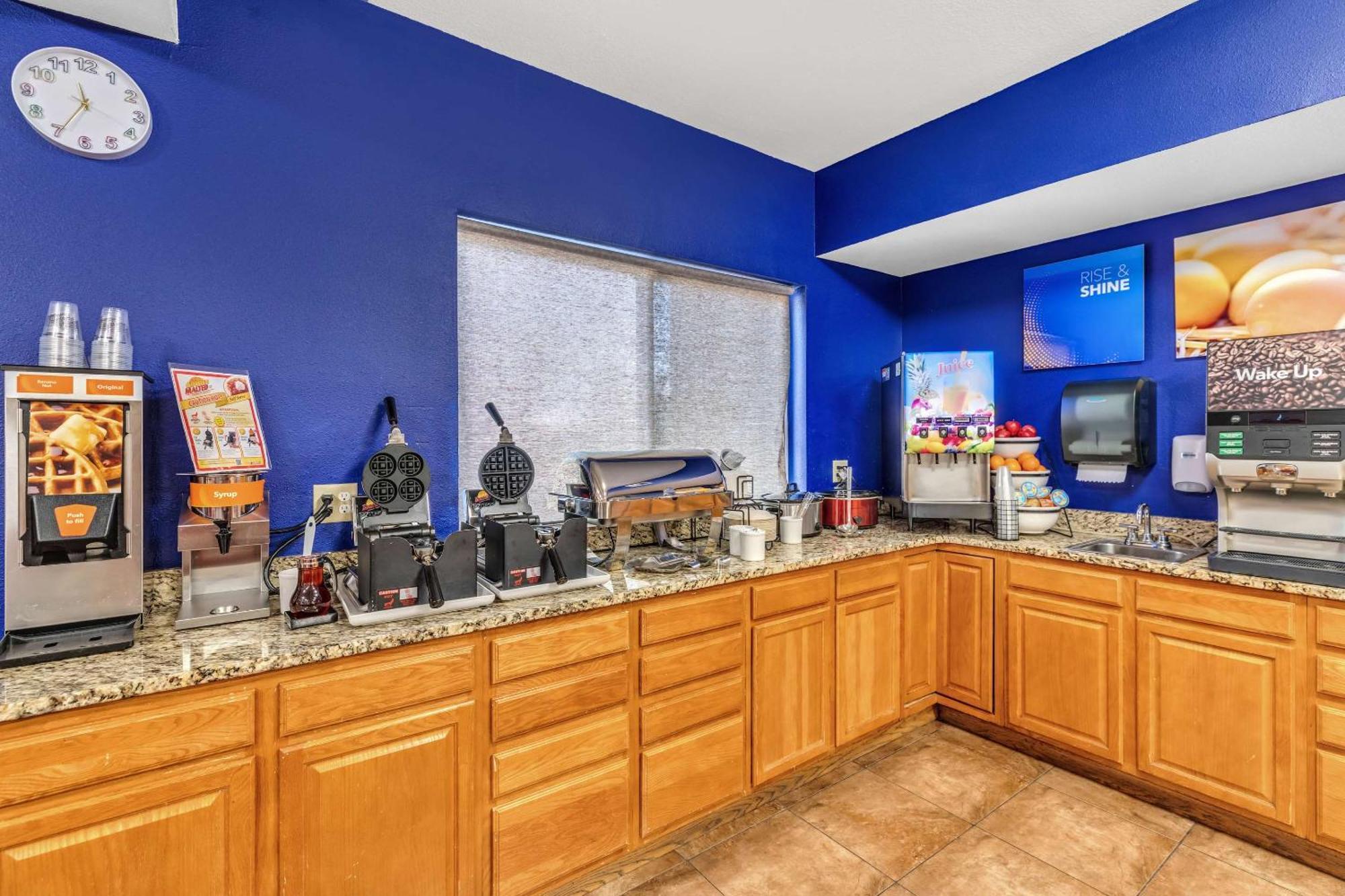 Comfort Inn Denver West Arvada Station Wheat Ridge Ngoại thất bức ảnh